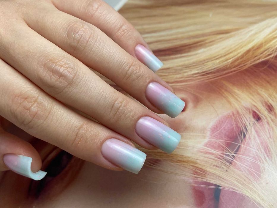 Servicii de infrumusetare: manichiura