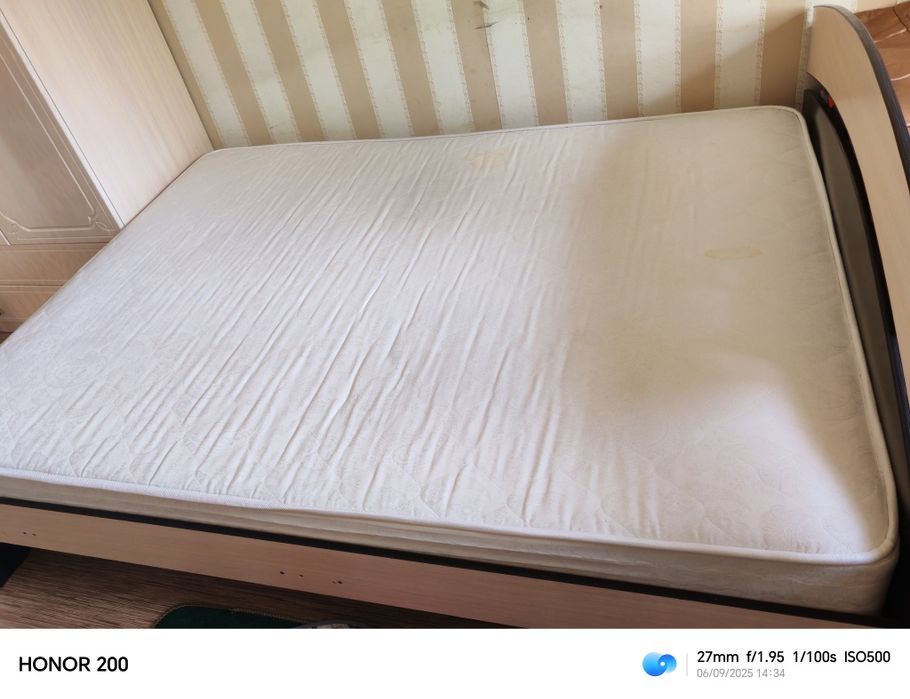 Продам 2 спальный кровать