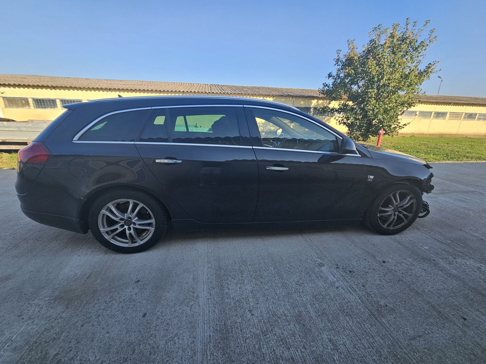 Vând Opel Insignia 2013 full 2.0 diesel  , 160 cp , 244000 km , euro 5