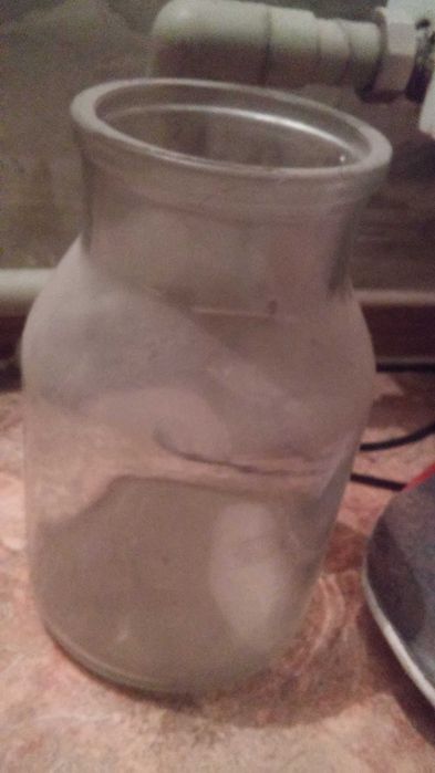 Продам банку для лаборатории. Цена окончательная