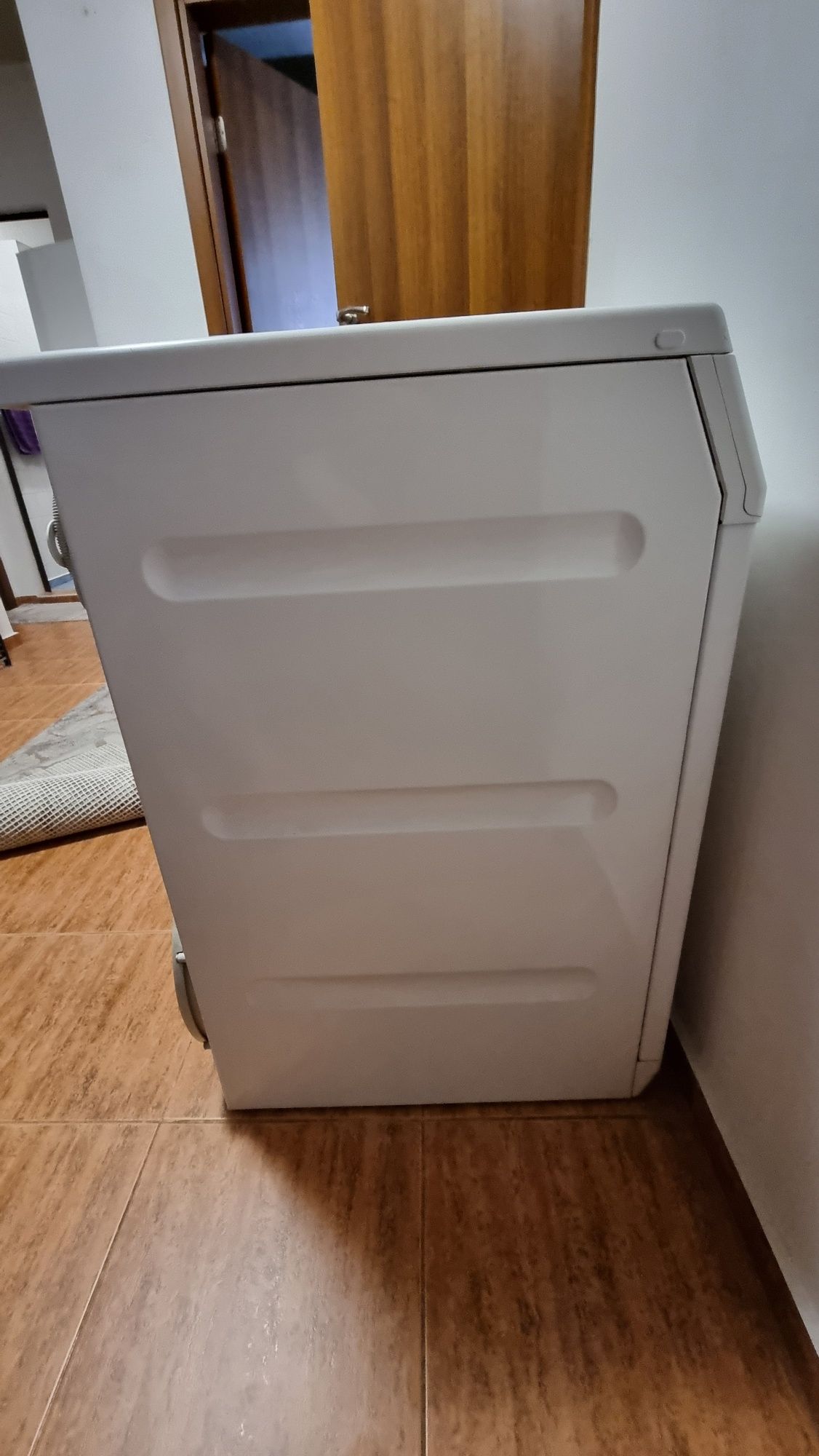 Сушилня с термопомпа Miele T8861 WP