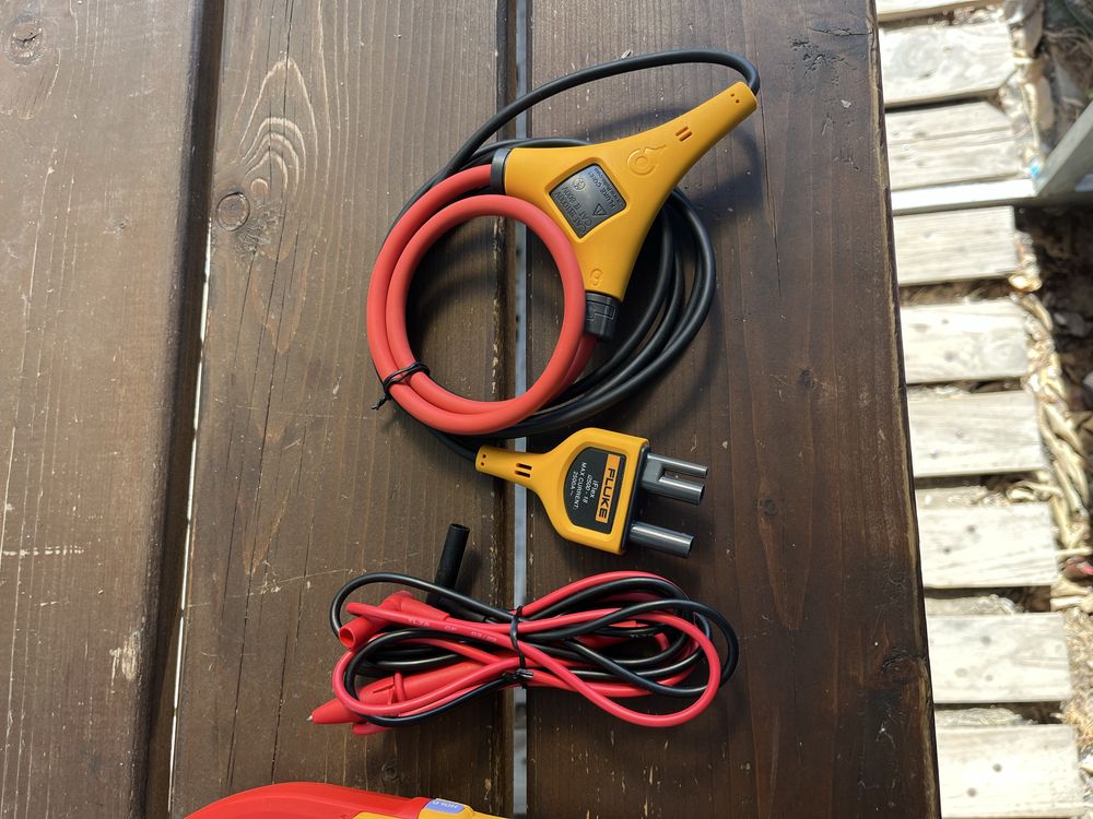 FLUKE 376 FC Ампер клещи - като нови, пълен комплект