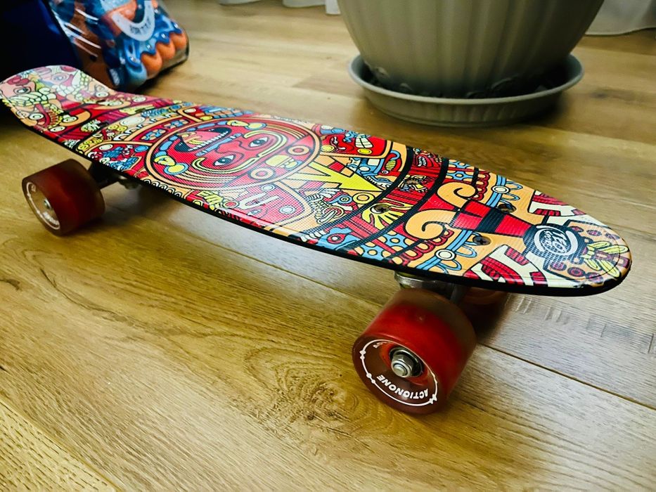 Placa skateboard cu roti luminoase, 90kg-aproape noua