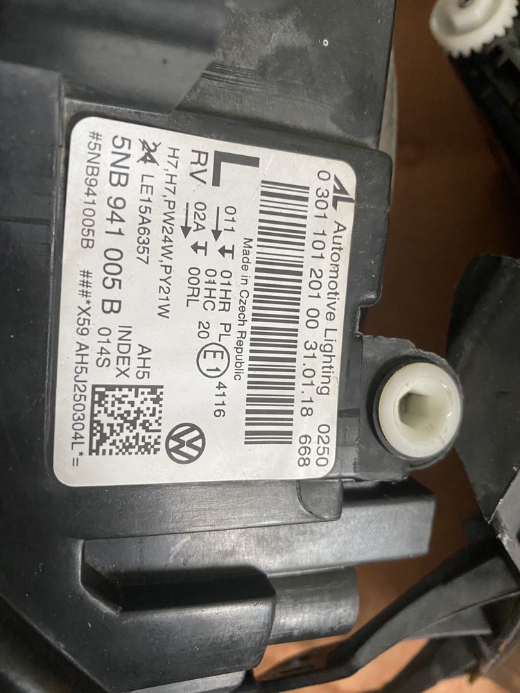 Far stanga Vw Tiguanl an 2016-2020 halogen si led