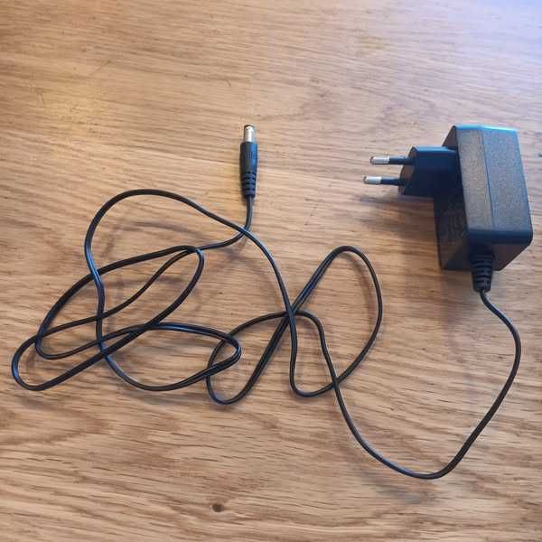 НОВ! HDMI KVM превключвател за 2 компютъра към 1 монитор