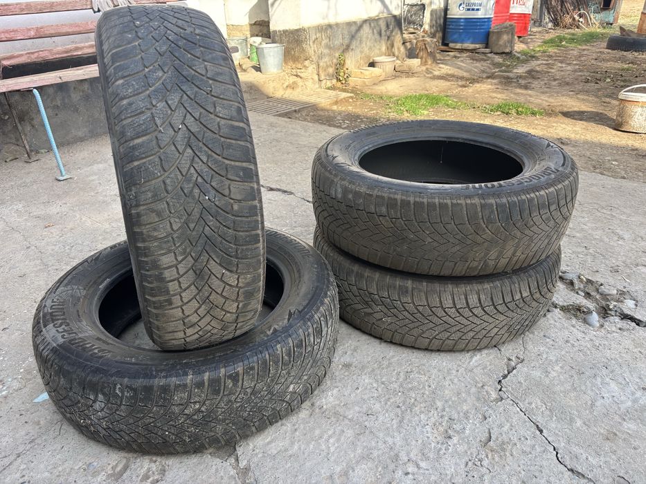 Зимние шины размер 215/65 Р17