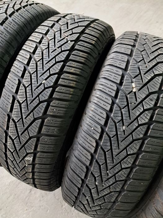 4 anvelope iarnă 185 65 r15 Semperit