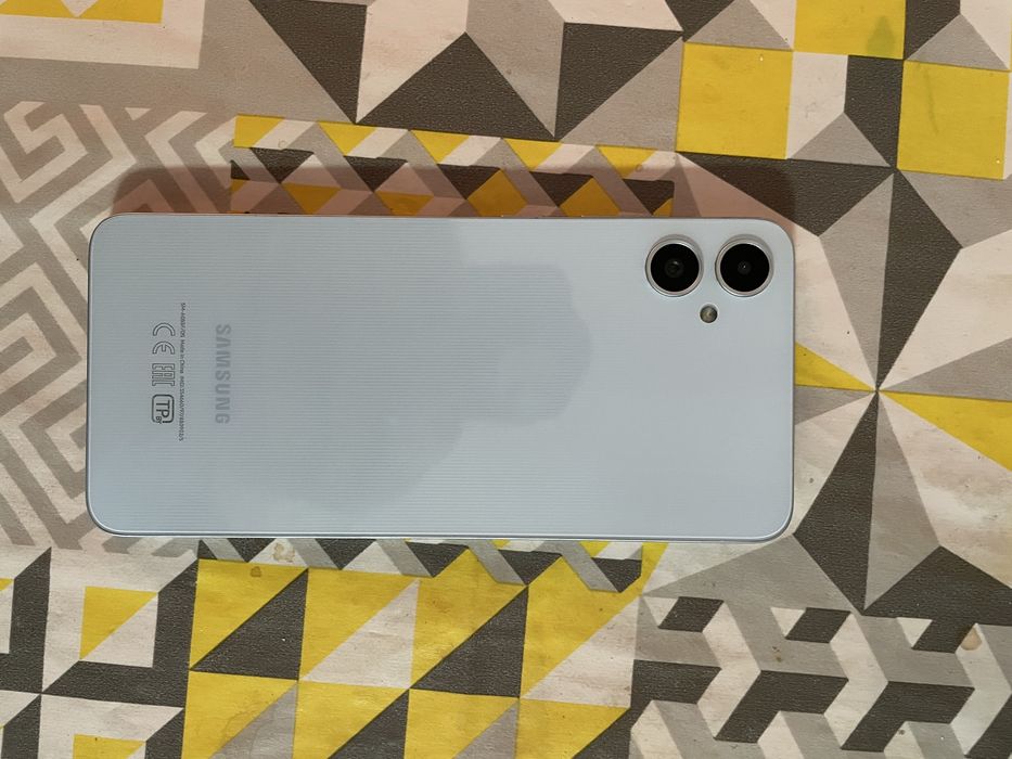 Samsung A05 продам