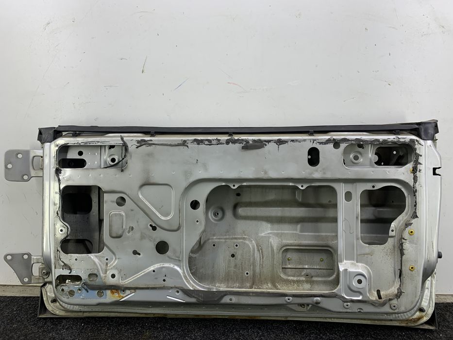 Dezmembrez Haion de pe Land Rover Freelander 2001-2006