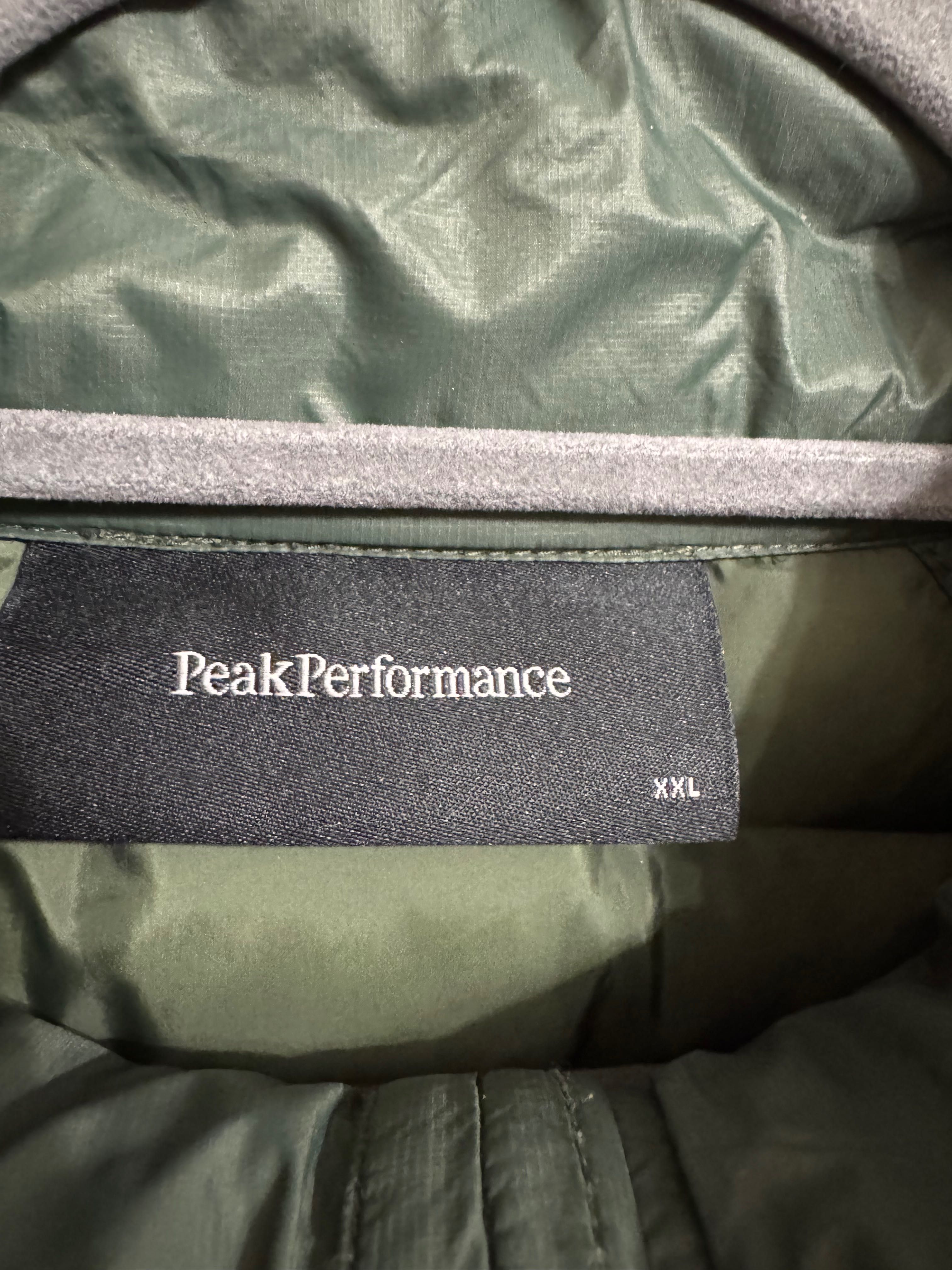 Peak Performance M Argon Light Jacket.