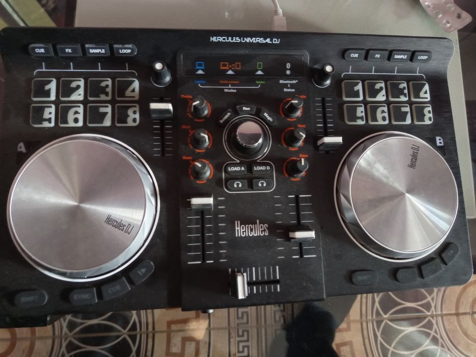 Продавам DJ пулт Hercules има коментар поцената