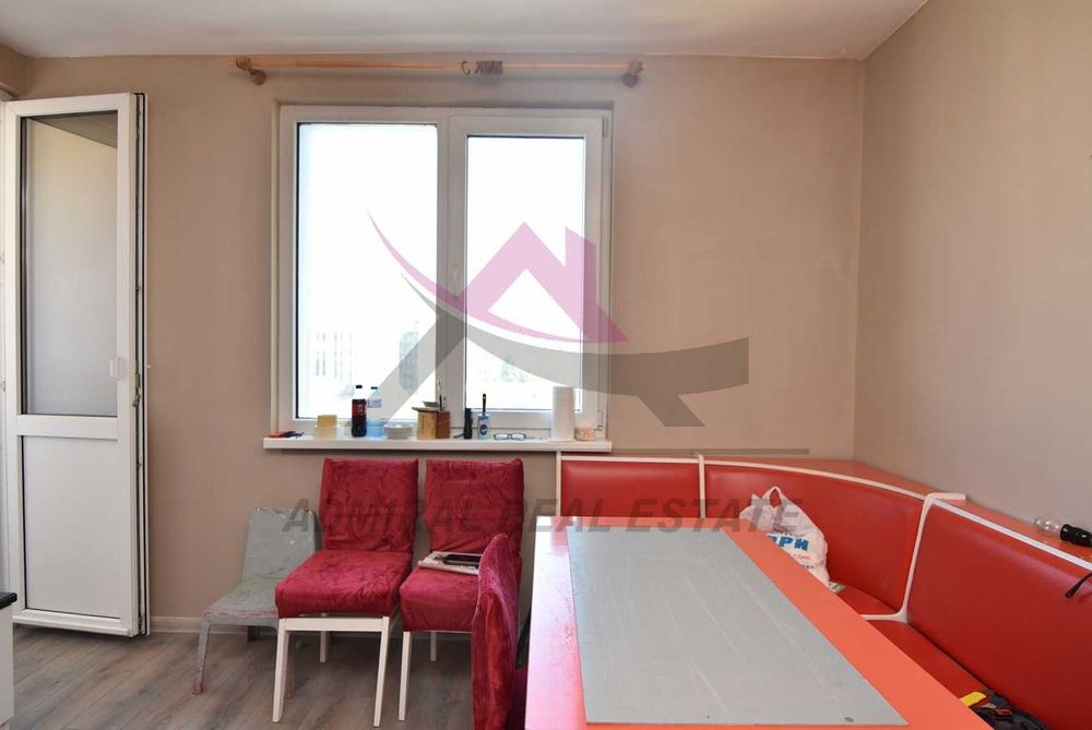 Дава се под наем Многостаен апартамент в Варна, Зимно кино Тракия - 110 кв.м за 766 € - Снимка #1