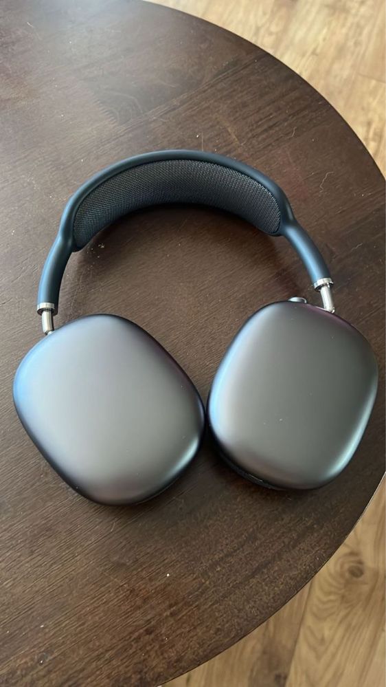 airpods max black