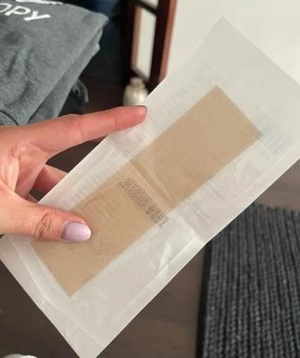 Силиконовый пластырь для лечения шрамов и ожогов. Размер 4см на 15 см