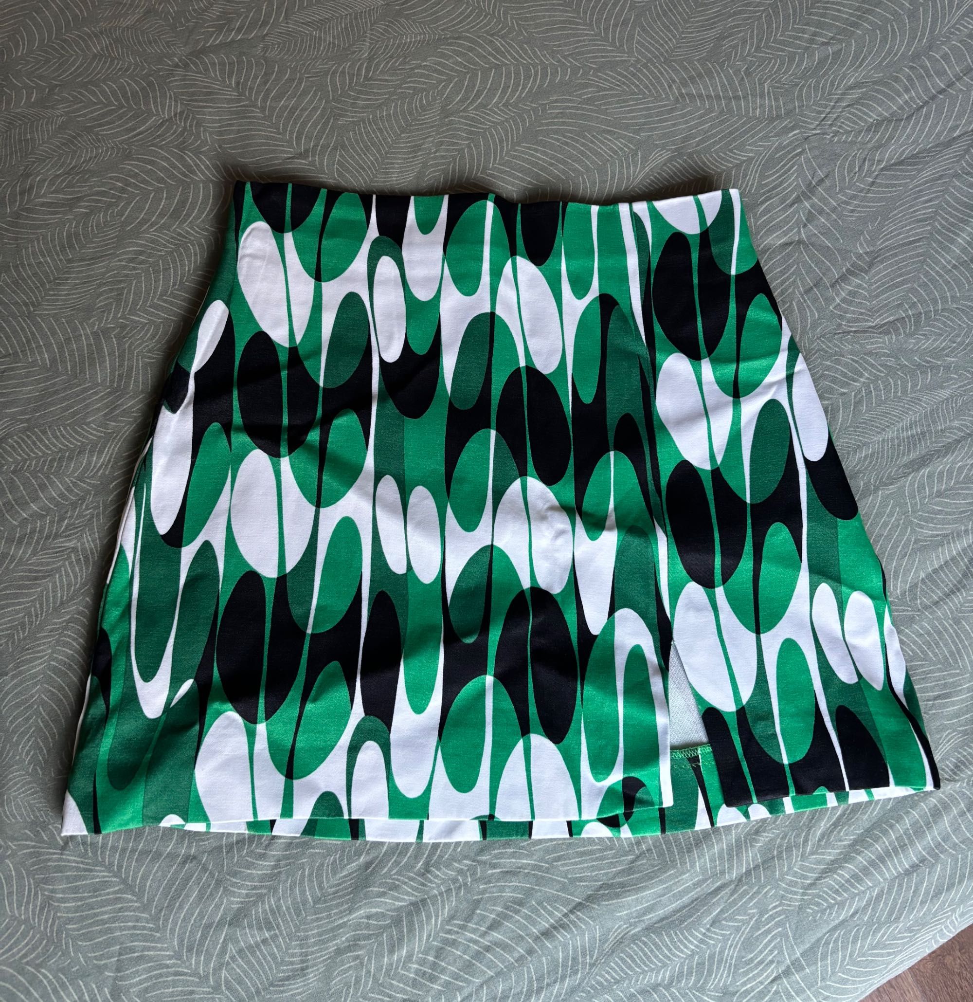 Зелена къса пола Zara