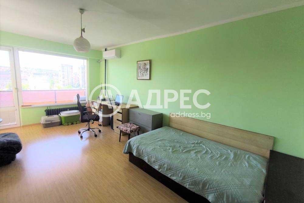 Продава се Тристаен апартамент в Разград, Център - 75 кв.м за 1190 €/кв.м - Снимка #1