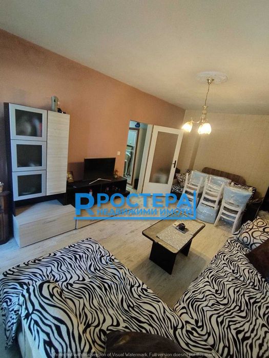 Продава се Двустаен апартамент в Търговище, Запад 2 - 70 кв.м за 1143 €/кв.м - Снимка #1