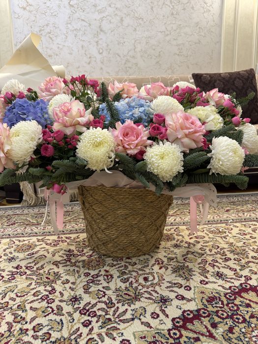 арзан бағада әдемі гүлдер сатылады, продаются цветы