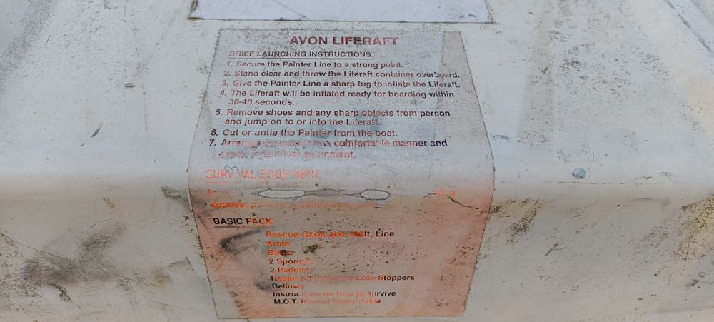 Plutā de salvare gonflabilā