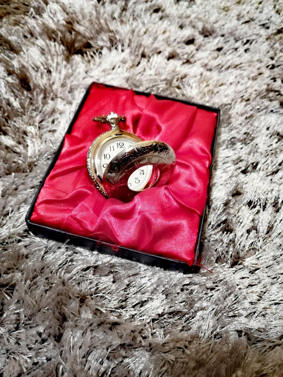 Ceas de colecție/ de buzunar, antic, cu clapetă, CADOU