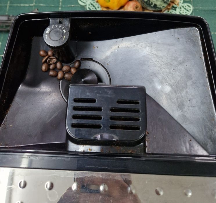 Espressor Automat Delonghi ECAM 23.210 Blk,15 bar, 1.8 l