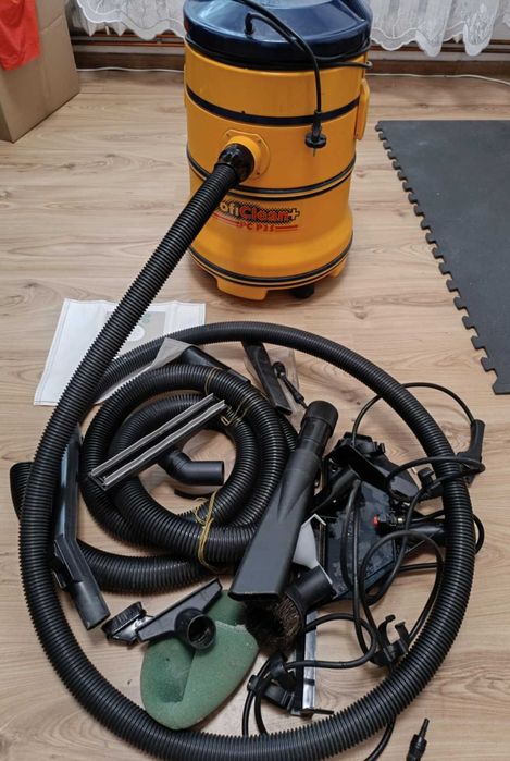Aspirator profesional Gisowatt ProfiClean Plus PC P35