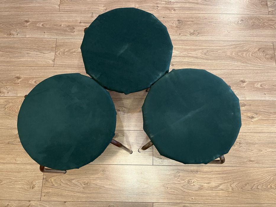 Отдам 3 табуретки