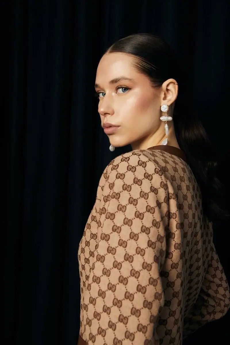 Дамски сет GUCCI – Стил и класа в две части