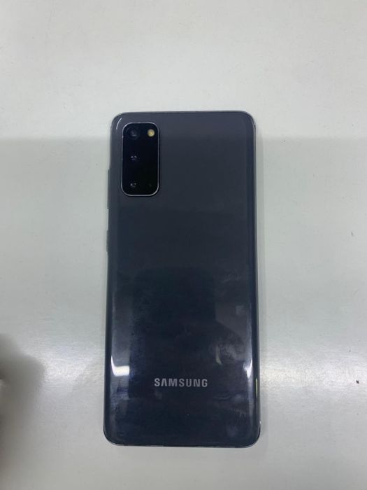 Samsung s20 128гб