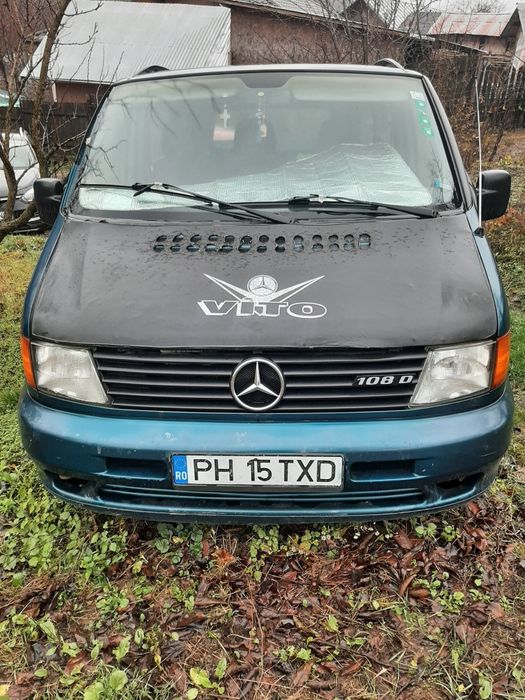 Vând Mercedes vito