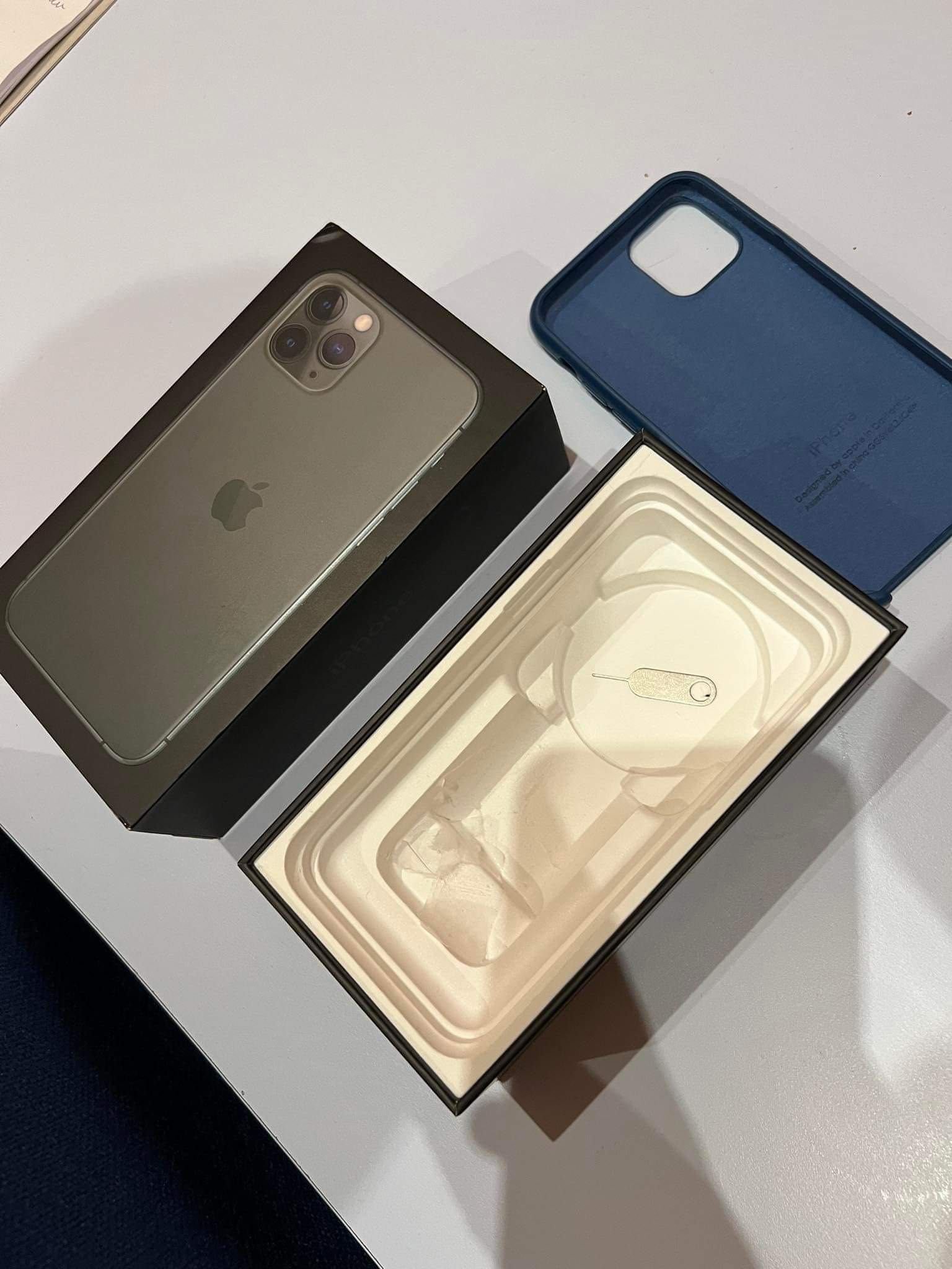 IPhone 11 Pro Midnight Green