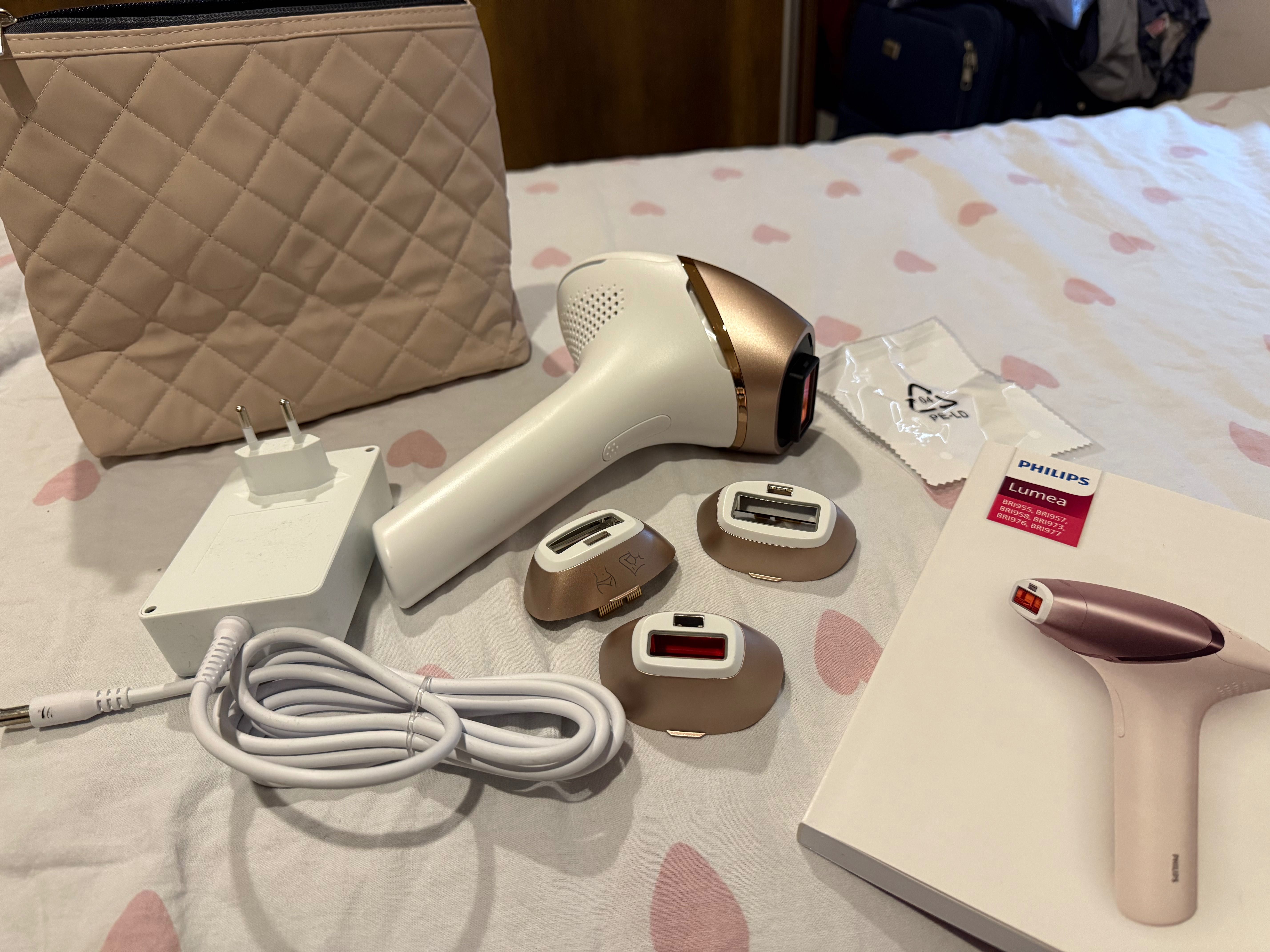 Фотоепилатор Philips Lumea BRI973/00