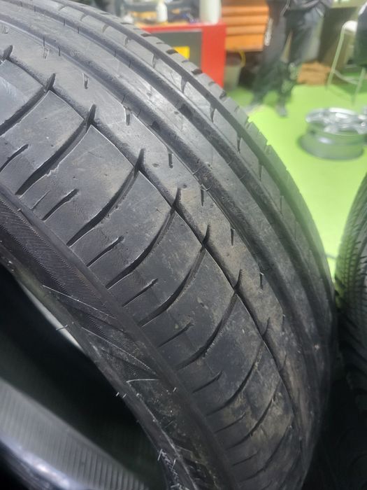 4 бр летни 235/45/19 Triangle