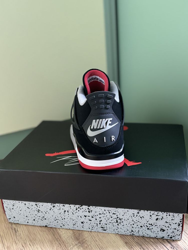 Нови Маратонки Nike Jordan 4 Retro Bred