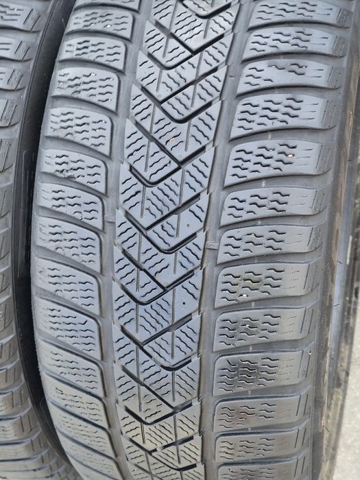 225 45 18 Pirelli
