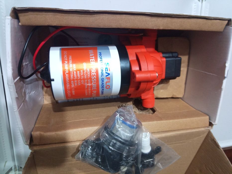 Помпа мембранна 12 волта