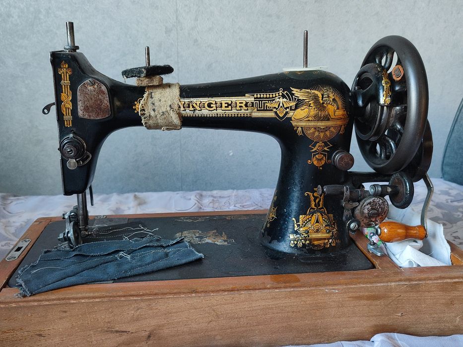 Ручная швейная машинка SINGER