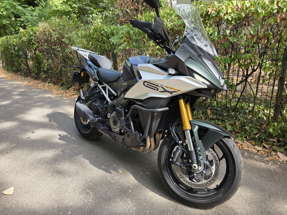 Suzuki GSX-S1000 GX