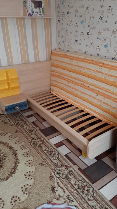 Кровать детская .