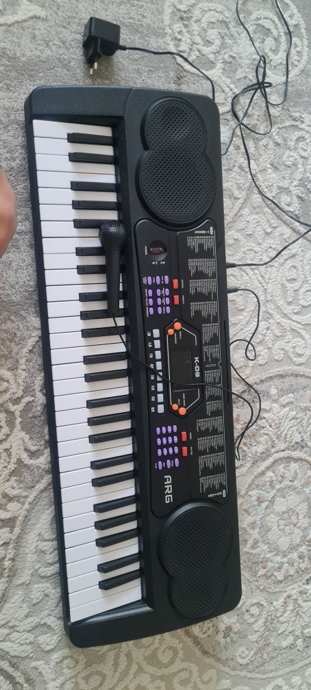 Синтезатор ПРОДАМ