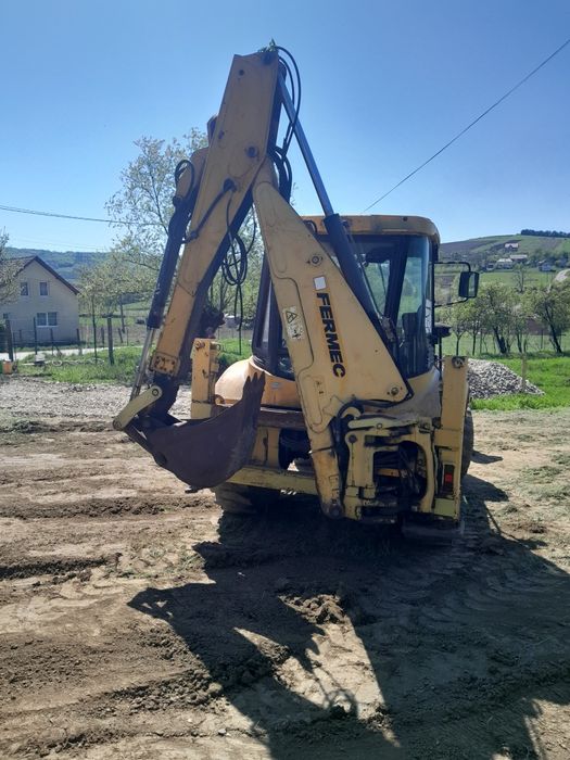 Dezmembrez buldoexcavator terex mf fermec 965 750 860