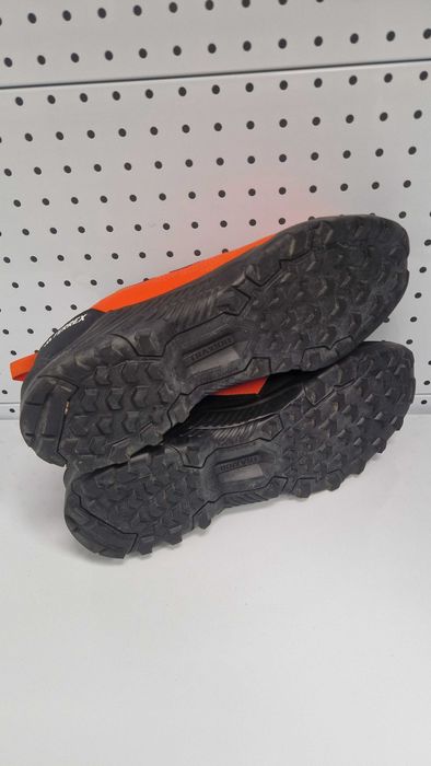 Оригинални мъжки маратонки- Adidas Terrex