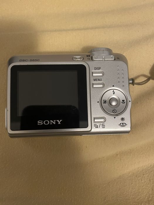 Camera foto Sony model DSC- S650.