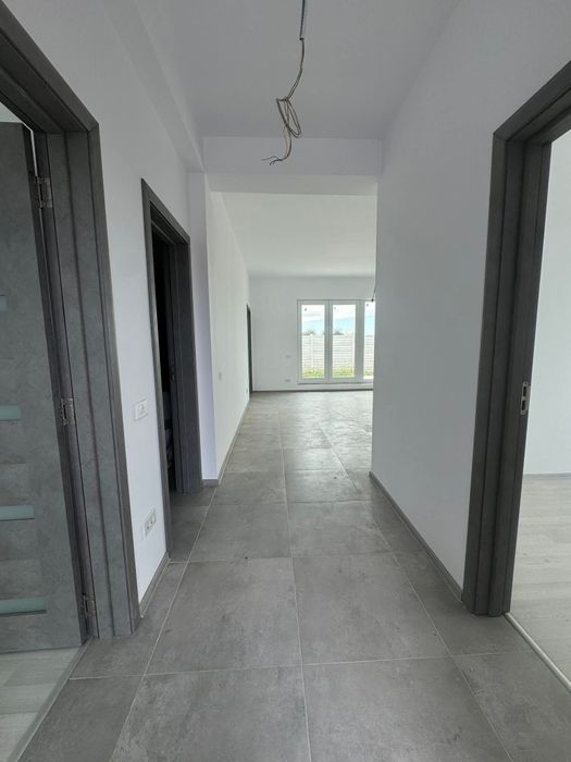 Zugrav glet 9 lei mp, lavabil 5 lei