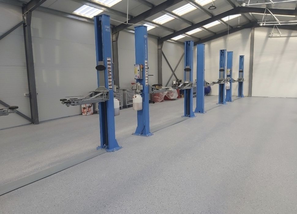 Hala metalica pentru service auto hale inchiriat hale demontabile