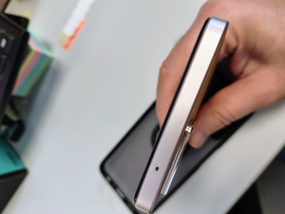 Oppo Reno 7 4G 128 G, 8G