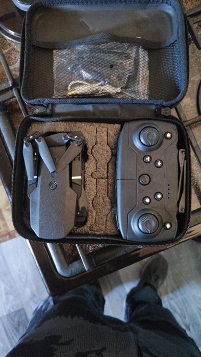 Продам дрон с камерой новый