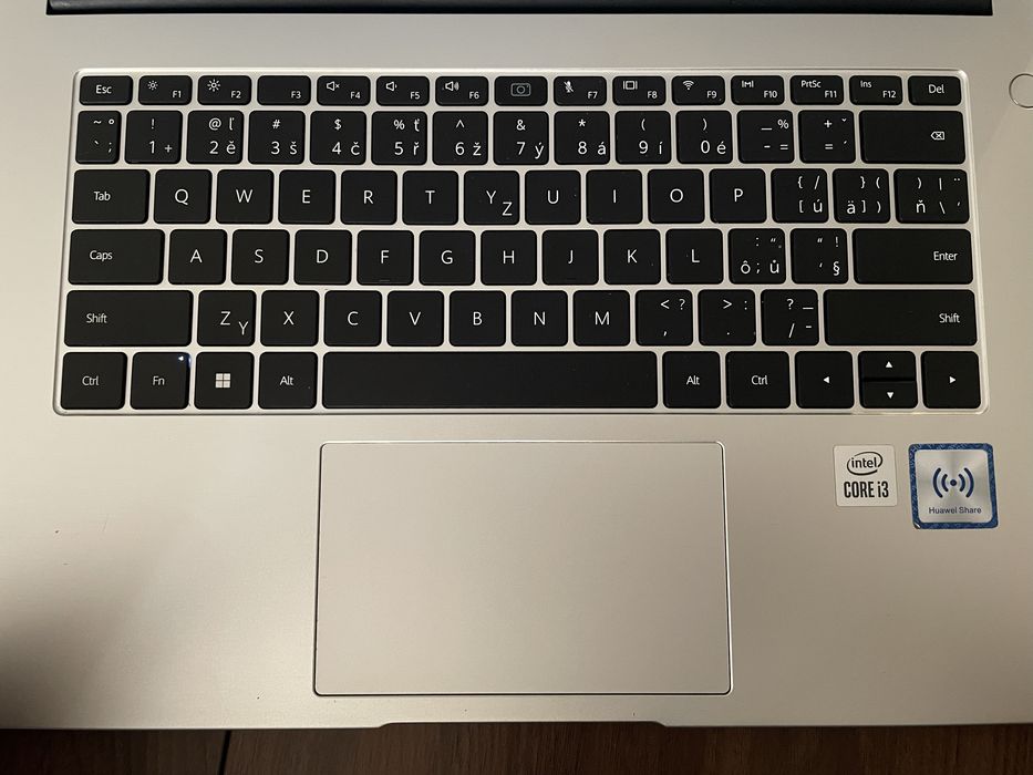 Matebook D15 (intel core i3/256GB)