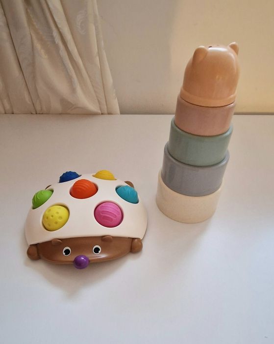 Jucarii si pantaloni