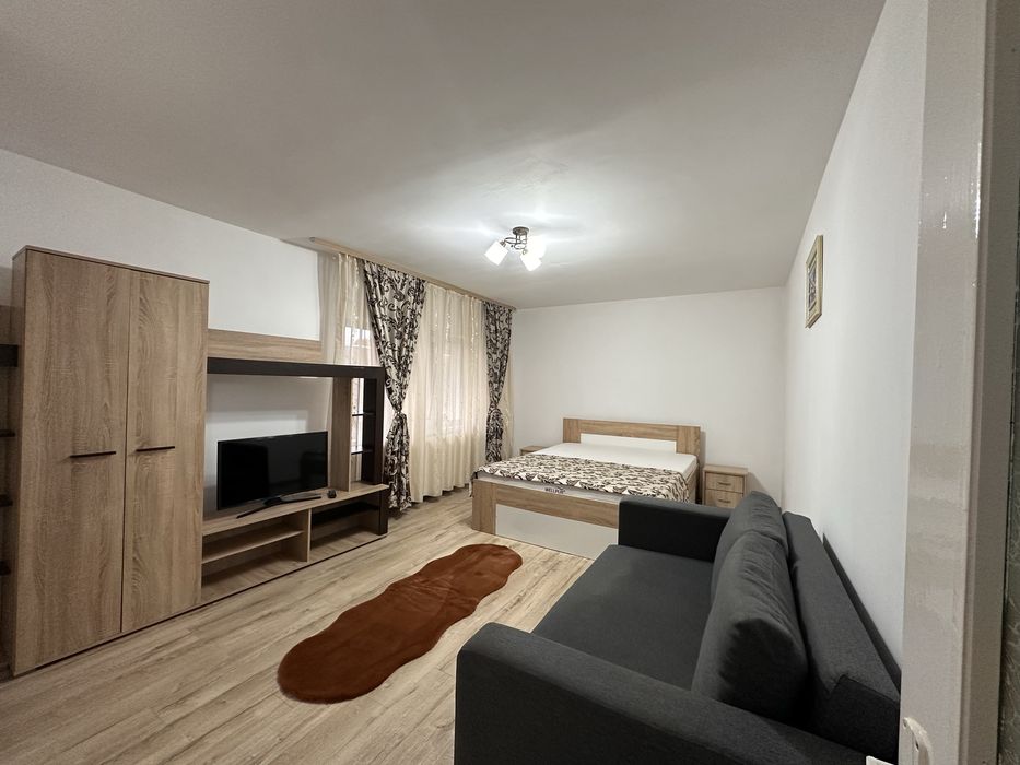 Închiriez apartament cu 2 camere în Râșnov